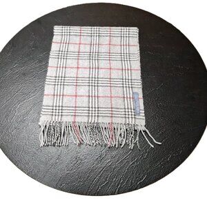 Baby Alpaca Scarf Hand-Finished in Peru Tartan Plaid in Soft Gray Preppy Luxury